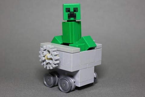 Images of a Minecraft creature made from LEGO